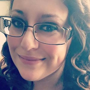 Meet your Posher, Ava